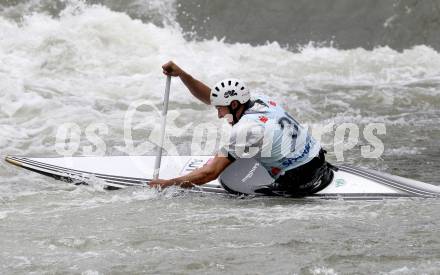Wildwassersport. Alpe Adria Kanu Slalom Gurk 2012.  Peter Draxl. Klagenfurt, Gurkerbruecke, am 30.9.2012.
Foto: Kuess
---
pressefotos, pressefotografie, kuess, qs, qspictures, sport, bild, bilder, bilddatenbank