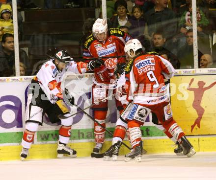 EBEL. Eishockey Bundesliga. EC KAC gegen HC TWK Innsbruck "Die Haie".   Tyler Myers, SPURGEON Tyler (KAC), Steiner HErbert (Innsbruck). Klagenfurt, am 21.10.2012.
Foto: Kuess 


---
pressefotos, pressefotografie, kuess, qs, qspictures, sport, bild, bilder, bilddatenbank