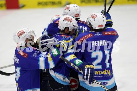 EBEL. Eishockey Bundesligal. EC VSV gegen EHC LIWEST Linz. Torjubel VSV. Villach, am 21.10.2012.
Foto: Kuess 


---
pressefotos, pressefotografie, kuess, qs, qspictures, sport, bild, bilder, bilddatenbank