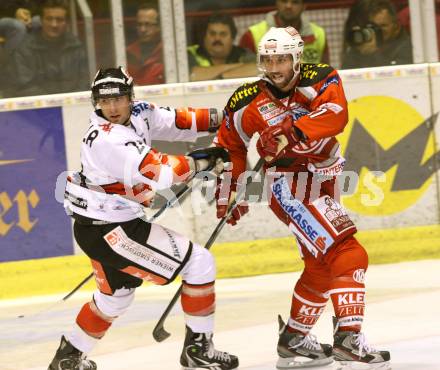 EBEL. Eishockey Bundesliga. EC KAC gegen HC TWK Innsbruck "Die Haie".   Sam Gagner, (KAC), Florian Pedevilla  (Innsbruck). Klagenfurt, am 21.10.2012.
Foto: Kuess 


---
pressefotos, pressefotografie, kuess, qs, qspictures, sport, bild, bilder, bilddatenbank