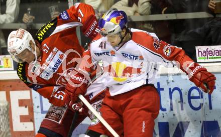 EBEL. Eishockey Bundesliga. EC KAC gegen EC Red Bull Salzburg.  Tyler Myers,  (KAC), Steven Regier (Salzburg). Klagenfurt, am 28.10.2012.
Foto: Kuess 


---
pressefotos, pressefotografie, kuess, qs, qspictures, sport, bild, bilder, bilddatenbank