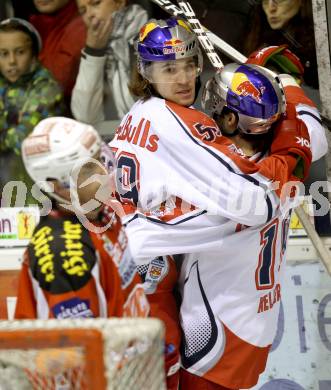 EBEL. Eishockey Bundesliga. EC KAC gegen EC Red Bull Salzburg.  Torjubel Alexandre Grenier, Justin Keller  (Salzburg). Klagenfurt, am 28.10.2012.
Foto: Kuess 


---
pressefotos, pressefotografie, kuess, qs, qspictures, sport, bild, bilder, bilddatenbank