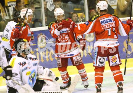 EBEL. Eishockey Bundesliga. EC KAC gegen Dornbirner Eishockey Club.   Torjubel Thomas Koch, John Lammers, Jamie Lundmark (KAC). Klagenfurt, am 30.10.2012.
Foto: Kuess 


---
pressefotos, pressefotografie, kuess, qs, qspictures, sport, bild, bilder, bilddatenbank