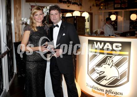 Fussball WAC. Schwarz weiss Redoute. Waltraud und Dietmar Riegler. Wolfsberg, am 10.11.2012.
Foto: Kuess
---
pressefotos, pressefotografie, kuess, qs, qspictures, sport, bild, bilder, bilddatenbank