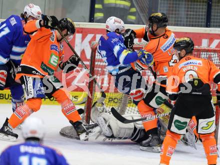 EBEL. Eishockey Bundesliga. EC VSV gegen Moser Medical Graz 99ers.  Marco Pewal,  (VSV), Ryan Lannon (Graz). Villach, am 14.11.2012.
Foto: Kuess 


---
pressefotos, pressefotografie, kuess, qs, qspictures, sport, bild, bilder, bilddatenbank