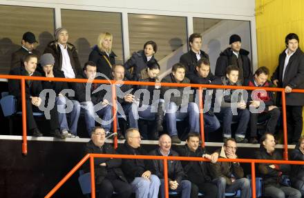 EBEL. Eishockey Bundesliga. EC KAC gegen KHL Medvescak Zagreb. Neue Spielerbank: Geier, Thomas Hundertpfund, Thomas Koch, Patrick Harand, Maximilian Isopp, Herbert Ratz, Tyler Spurgeon. Klagenfurt, am 20.11.2012.
Foto: Kuess

---
pressefotos, pressefotografie, kuess, qs, qspictures, sport, bild, bilder, bilddatenbank