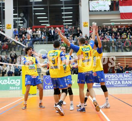Volleyball. CEV-Cup. Aich/Dob gegen Calcit Kamnik.  Jubel (Aich/Dob). Bleiburg, 21.11.2012.
Foto: Kuess

---
pressefotos, pressefotografie, kuess, qs, qspictures, sport, bild, bilder, bilddatenbank