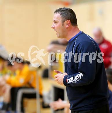 Handball Bundesliga. SC Ferlach gegen Hollabrunn. Trainer Boris Levc (Ferlach). Ferlach, 24.11.2012.
Foto: Kuess 
---
pressefotos, pressefotografie, kuess, qs, qspictures, sport, bild, bilder, bilddatenbank