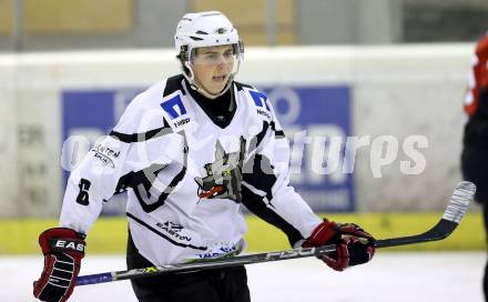 Eishockey NAHL. Tarco Woelfe gegen Weiz. Lucas Herrnegger (Tarco). Klagenfurt, am 22.12.2012.
Foto: Kuess
---
pressefotos, pressefotografie, kuess, qs, qspictures, sport, bild, bilder, bilddatenbank