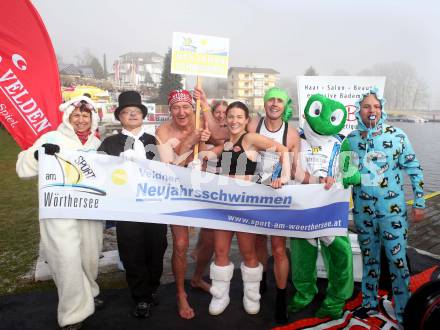 Neujahrsschwimmen. Sabine Trampitsch, Werner Uran. Velden, am 1.1.2013.
Foto: Kuess 
---
pressefotos, pressefotografie, kuess, qs, qspictures, sport, bild, bilder, bilddatenbank