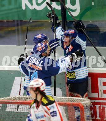 Eishockey. EBYSYL. VSV U20 gegen KAC U20. Torjubel Alexander Rauchenwald (VSV). Villach, 6.1.2013.
Foto: Kuess
---
pressefotos, pressefotografie, kuess, qs, qspictures, sport, bild, bilder, bilddatenbank