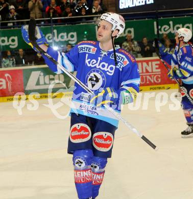 EBEL. Eishockey Bundesliga. EC VSV gegen EC Red Bull Salzburg. Jubel Scott Hotham (VSV). Villach, am 11.1.2013.
Foto: Kuess 


---
pressefotos, pressefotografie, kuess, qs, qspictures, sport, bild, bilder, bilddatenbank