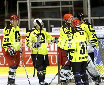 Eishockey Cup. HC Post gegen Ascus Rangers. Torjubel (Post). Klagenfurt, 31.1.2013.
Foto: Kuess
---
pressefotos, pressefotografie, kuess, qs, qspictures, sport, bild, bilder, bilddatenbank