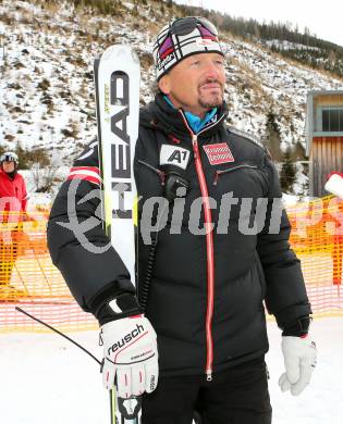 Schi Alpin. Training OESV Nationalteam.  Trainer Mathias Berthold,. Turrach, am 1.2.2013.
Foto: Kuess
---
pressefotos, pressefotografie, kuess, qs, qspictures, sport, bild, bilder, bilddatenbank