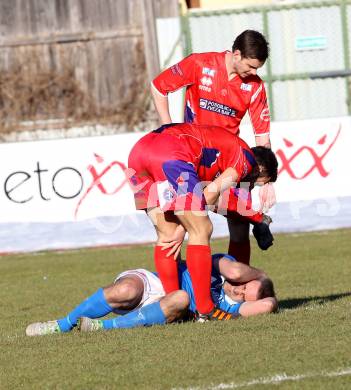 Fussball. Regionalliga Mitte. VSV gegen SAK. Reich Marco (VSV), Veliu Murat, Lausegger Patrick (SAK). Villach, 16.3.2013.
Foto: Kuess
---
pressefotos, pressefotografie, kuess, qs, qspictures, sport, bild, bilder, bilddatenbank