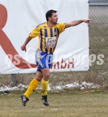 Fussball Unterliga Ost. Liebenfels gegen SPG SV Magdalensberg/Eberndorfer AC. Torjubel Auron Miloti (Liebenfels). Liebenfels, 24.3.2013.
Foto: Kuess
---
pressefotos, pressefotografie, kuess, qs, qspictures, sport, bild, bilder, bilddatenbank
