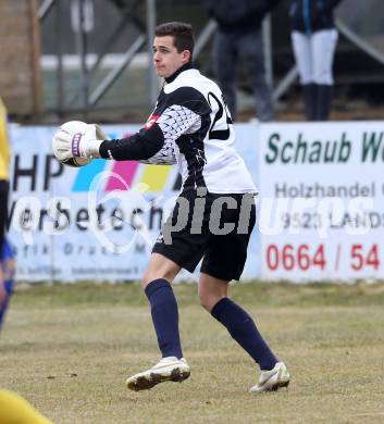 Fussball Unterliga Ost. Liebenfels gegen SPG SV Magdalensberg/Eberndorfer AC. Florian Heindl (Liebenfels). Liebenfels, 24.3.2013.
Foto: Kuess
---
pressefotos, pressefotografie, kuess, qs, qspictures, sport, bild, bilder, bilddatenbank