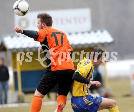 Fussball Unterliga Ost. Liebenfels gegen SPG SV Magdalensberg/Eberndorfer AC. Branko Puljic,  (Liebenfels), Benjamin Fasser (Magdalensberg/Eberndorf). Liebenfels, 24.3.2013.
Foto: Kuess
---
pressefotos, pressefotografie, kuess, qs, qspictures, sport, bild, bilder, bilddatenbank