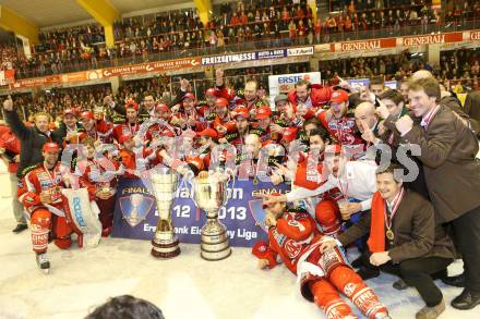 EBEL. Eishockey Bundesliga. EC KAC gegen PC Vienna Capitals.. Meisterjubel Mannschaftsfoto (Meister KAC). Klagenfurt, am 4.5.2013.
Foto: Kuess 


---
pressefotos, pressefotografie, kuess, qs, qspictures, sport, bild, bilder, bilddatenbank