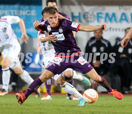 Fussball. OEB Cup.  RZ Pellets WAC gegen Austria Wien.  Michael Liendl,  (WAC), Emir Dilaver  (Austria Wien). Wolfsberg, 17.4.2013.
Foto: Kuess

---
pressefotos, pressefotografie, kuess, qs, qspictures, sport, bild, bilder, bilddatenbank