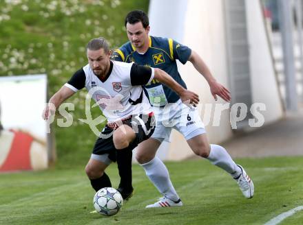 Fussball Kaerntner Liga. St. Veit gegen Maria Saal. Marco Taferner, (St.Veit), Hannes Pickl  (Maria Saal).
St. Veit, 3.5.2013.
Foto: Kuess
---
pressefotos, pressefotografie, kuess, qs, qspictures, sport, bild, bilder, bilddatenbank