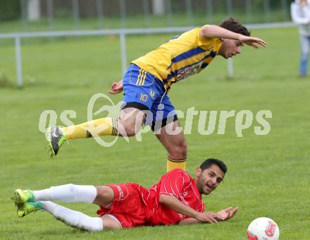 Fussball. Unterliga Ost. Woelfnitz gegen Liebenfels. Sahitaj Denis (Woelfnitz), Zuna Zlatan (Liebenfels). Woelfnitz, 12.5.2013.
Foto: Kuess 
---
pressefotos, pressefotografie, kuess, qs, qspictures, sport, bild, bilder, bilddatenbank