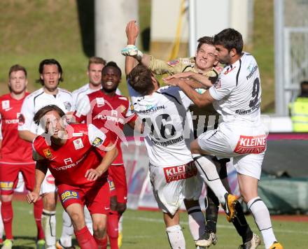 Fussball Bundesliga. RZ Pellets WAC gegen FC Admira Wacker Moedling.  Max Friesacher, Boris Huettenbrenner, Ruben Rivera,  (WAC), Christoph Schoesswendter, Issiaka Ouedraogo (Moedling). Wolfsberg, 18.5.2013.
Foto: Kuess

---
pressefotos, pressefotografie, kuess, qs, qspictures, sport, bild, bilder, bilddatenbank