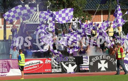 Fussball Regionalliga. VSV gegen SK Austria Klagenfurt. Fans (Austria Klagenfurt). Villach, 24.8.2013.
Foto: Kuess
---
pressefotos, pressefotografie, kuess, qs, qspictures, sport, bild, bilder, bilddatenbank