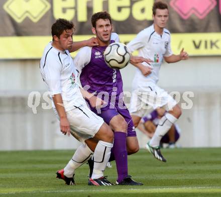 Fussball Regionalliga. SK Austria Klagenfurt gegen WAC Amateure.  Raul Garcia Lozano, (Klagenfurt), Angelo Darmann  (WAC). Klagenfurt, am 30.8.2013.
Foto: Kuess
---
pressefotos, pressefotografie, kuess, qs, qspictures, sport, bild, bilder, bilddatenbank