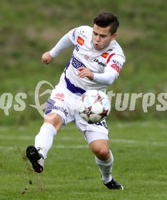 Fussball Unterliga Ost. SG SAK Amateure gegen Ruden. Manfred Ogris (SAK). Wiederndorf, am 6.10.2013.
Foto: Kuess
---
pressefotos, pressefotografie, kuess, qs, qspictures, sport, bild, bilder, bilddatenbank