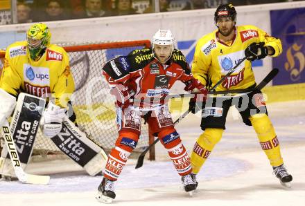 EBEL. Eishockey Bundesliga. KAC gegen Vienna Capitals. Thomas Poeck(KAC), Philippe Lakos, Matthew Zaba (Caps). Klagenfurt, am 15.10.2013.
Foto: Kuess
---
pressefotos, pressefotografie, kuess, qs, qspictures, sport, bild, bilder, bilddatenbank