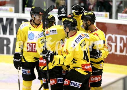 EBEL. Eishockey Bundesliga. KAC gegen Vienna Capitals.  Torjubel  (Caps). Klagenfurt, am 15.10.2013.
Foto: Kuess
---
pressefotos, pressefotografie, kuess, qs, qspictures, sport, bild, bilder, bilddatenbank