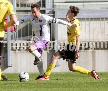 Fussball Regionalliga. SK Austria Klagenfurt gegen Allerheiligen. Matthias Dollinger, (Austria Klagenfurt), Dominik Dexer  (Allerheiligen). Klagenfurt, 19.10.2013.
Foto: Kuess
---
pressefotos, pressefotografie, kuess, qs, qspictures, sport, bild, bilder, bilddatenbank