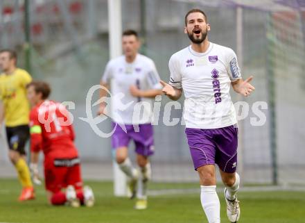 Fussball Regionalliga. SK Austria Klagenfurt gegen Allerheiligen. Torjubel Oliver Pusztai (Austria Klagenfurt). Klagenfurt, 19.10.2013.
Foto: Kuess
---
pressefotos, pressefotografie, kuess, qs, qspictures, sport, bild, bilder, bilddatenbank