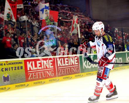 EBEL. Eishockey Bundesliga. EC VSV gegen KAC.  Thomas Koch, Fans (KAC). Villach, am 22.10..2013.
Foto: Kuess 


---
pressefotos, pressefotografie, kuess, qs, qspictures, sport, bild, bilder, bilddatenbank