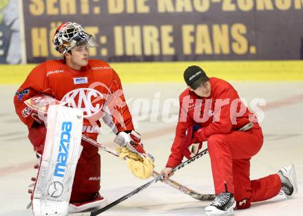 EBEL Eishockey. Training. KAC. Fabian Weinhandl, PIERRE BEAULIEU. Klagenfurt, 19.10.2013.
Foto: Kuess
---
pressefotos, pressefotografie, kuess, qs, qspictures, sport, bild, bilder, bilddatenbank