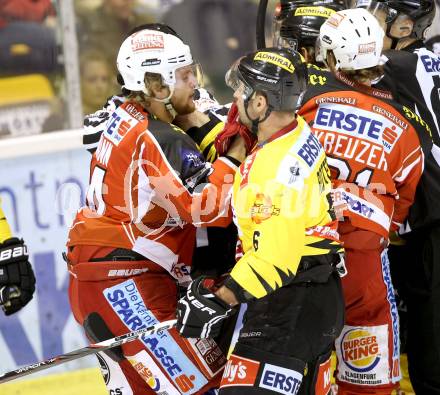 EBEL. Eishockey Bundesliga. KAC gegen UPC Vienna Capitals. Markus Pirmann,  (KAC),Rafael Rotter  (Caps). Klagenfurt, am 25.10.2013
Foto: Kuess 

---
pressefotos, pressefotografie, kuess, qs, qspictures, sport, bild, bilder, bilddatenbank