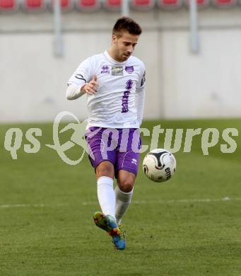 Fussball Regionalliga. SK Austria Klagenfurt gegen Allerheiligen. Abian Jose Serrano Davila (Austria Klagenfurt). Klagenfurt, 19.10.2013.
Foto: Kuess
---
pressefotos, pressefotografie, kuess, qs, qspictures, sport, bild, bilder, bilddatenbank