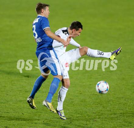 Fussball Bundesliga. RZ Pellets WAC gegen SV Scholz Groedig. Sandro Gotal,  (WAC), Maximilian Karner (Groedig). Wolfsberg, 2.11.2013.
Foto: Kuess

---
pressefotos, pressefotografie, kuess, qs, qspictures, sport, bild, bilder, bilddatenbank