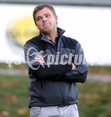 Fussball Unterliga Ost. Ludmannsdorf gegen Woelfnitz. Trainer Michael Rutnig (Woelfnitz). Ludmannsdorf, am 27.10.2013.
Foto: Kuess
---
pressefotos, pressefotografie, kuess, qs, qspictures, sport, bild, bilder, bilddatenbank