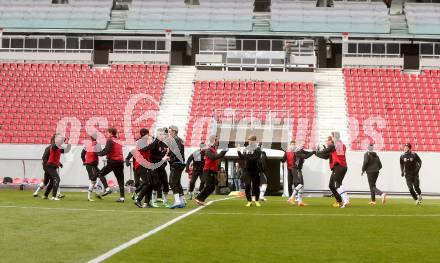 Fussball Bundesliga. Training WAC. Klagenfurt, am 7.2.2014.
Foto: Kuess

---
pressefotos, pressefotografie, kuess, qs, qspictures, sport, bild, bilder, bilddatenbank