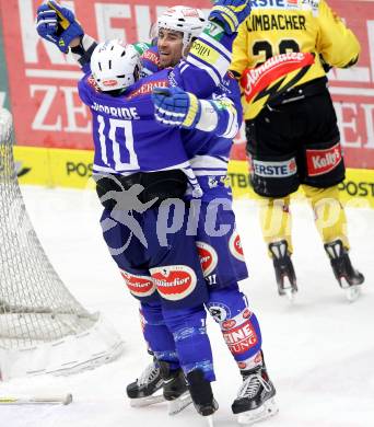 EBEL. Eishockey Bundesliga. EC VSV gegen UPC Vienna Capitals. Torjubel Brock McBride, Eric Hunter (VSV). Villach, am 28.2.2014.
Foto: Kuess 


---
pressefotos, pressefotografie, kuess, qs, qspictures, sport, bild, bilder, bilddatenbank