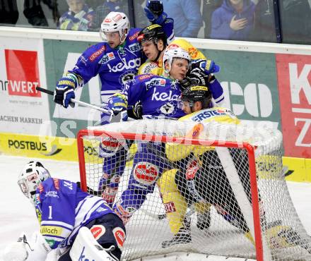 EBEL. Eishockey Bundesliga. EC VSV gegen UPC Vienna Capitals. Klemen Pretnar, Mario Lamoureux, (VSV),  Kevin Puschnik  (Vienna). Villach, am 28.2.2014.
Foto: Kuess 


---
pressefotos, pressefotografie, kuess, qs, qspictures, sport, bild, bilder, bilddatenbank