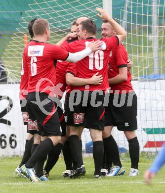 Fussball Kaerntner Liga. SG Annabichler Austria Amateure gegen Maria Saal.  Torjubel (Maria Saal). Annabichl am 21.4.2014.
Foto: Kuess
---
pressefotos, pressefotografie, kuess, qs, qspictures, sport, bild, bilder, bilddatenbank