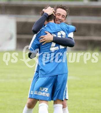 Fussball Kaerntner Liga. SG Annabichler Austria Amateure gegen Maria Saal.  Torjubel Matthias Dollinger, Zsolt Vari (ASV). Annabichl am 21.4.2014.
Foto: Kuess
---
pressefotos, pressefotografie, kuess, qs, qspictures, sport, bild, bilder, bilddatenbank