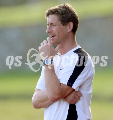 Fussball 1. Klasse C2. HSV gegen Ebental. Trainer Christian Schrammel  (Ebental). Lendorf, am 2.8.2014.
Foto: Kuess
---
pressefotos, pressefotografie, kuess, qs, qspictures, sport, bild, bilder, bilddatenbank