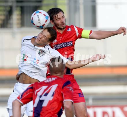 Fussball Regionalliga. RZ Pellets WAC Amateure gegen SAK. Bastian Rupp,  (WAC), Patrick Lausegger (SAK). Wolfsberg, 17.8.2014.
Foto: Kuess
---
pressefotos, pressefotografie, kuess, qs, qspictures, sport, bild, bilder, bilddatenbank