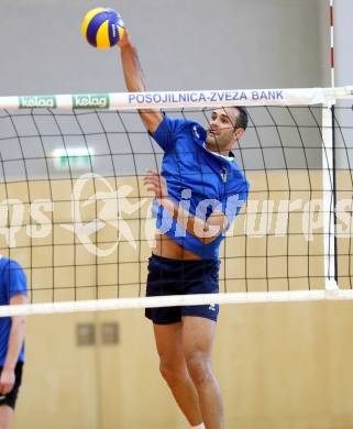 Volleyball. Aich/Dob. Training. Daniel ROCAMORA. Bleiburg, 18.8.2014.
Foto: Kuess
---
pressefotos, pressefotografie, kuess, qs, qspictures, sport, bild, bilder, bilddatenbank