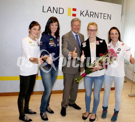 Triathlon, Snowboard, Rudern, Segeln, Schwimmen. Fototermin bei Landeshauptmann Peter Kaiser. Lisa Perterer, Magdalena Lobnig, Peter Kaiser,  Lisa Zaiser, Lara Vadlau. Klagenfurt, am 5.9.2014.
Foto: Kuess
---
pressefotos, pressefotografie, kuess, qs, qspictures, sport, bild, bilder, bilddatenbank