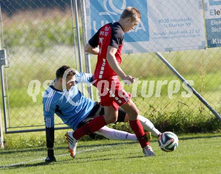 Fussball Unterliga Ost. Woelfnitz gegen Kraig. Daniel Zlattinger,  (Woelfnitz),  Peter Rescher (Kraig). Woelfnitz, am 27.9.2014.
Foto: Kuess
---
pressefotos, pressefotografie, kuess, qs, qspictures, sport, bild, bilder, bilddatenbank